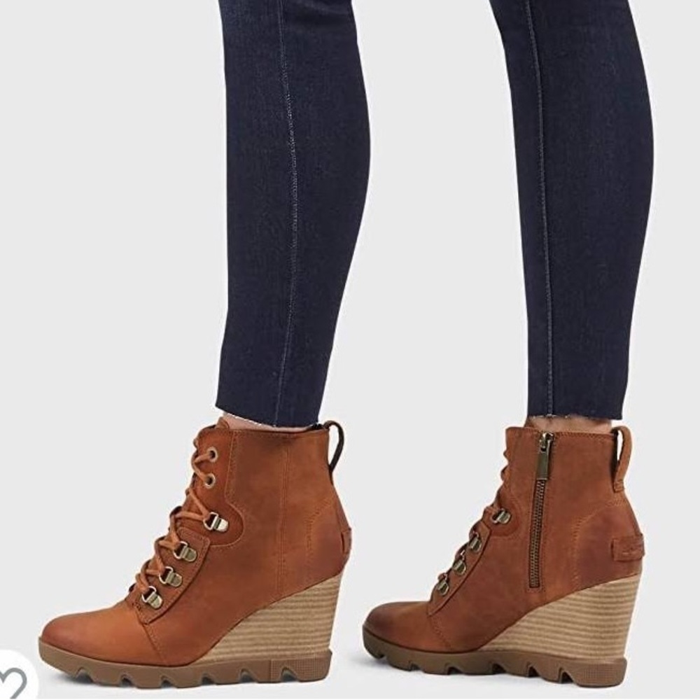 Joan Uptown Lace-Up Wedge Boot 6.5 New in box